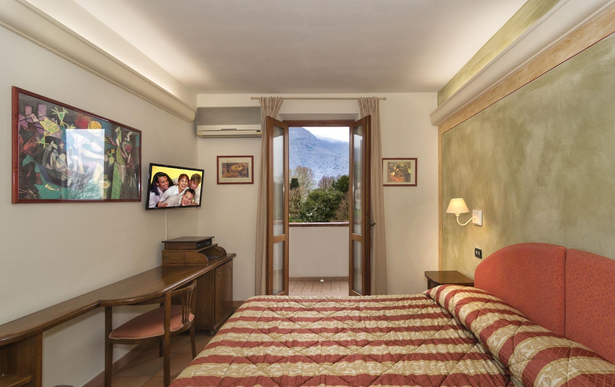 Hotel Ristorante Da Carlos Santa Maria Giudice Kültér fotó