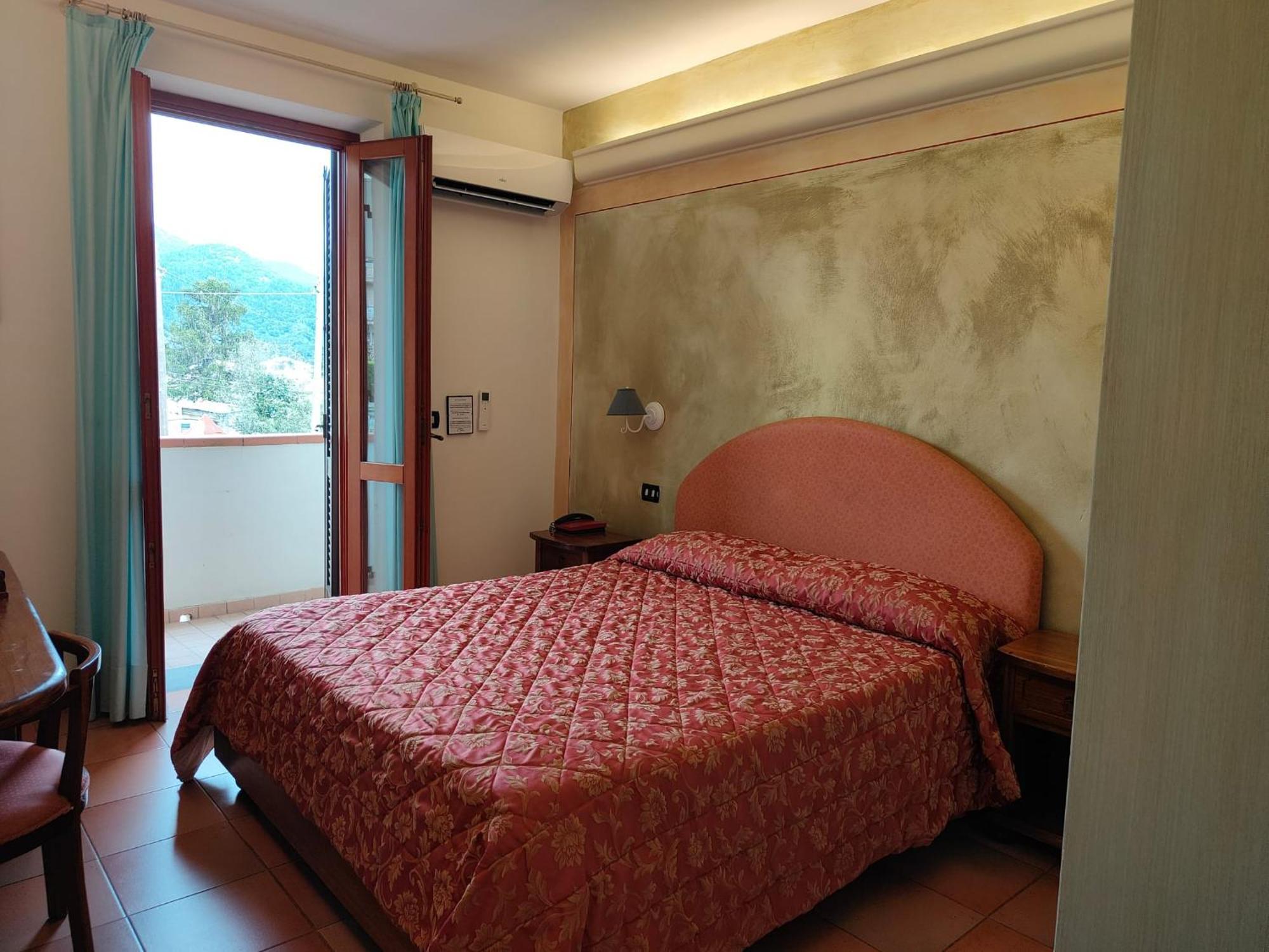 Hotel Ristorante Da Carlos Santa Maria Giudice Kültér fotó